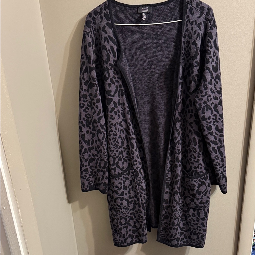 Jones New York Black and Gray Leopard Cardigan